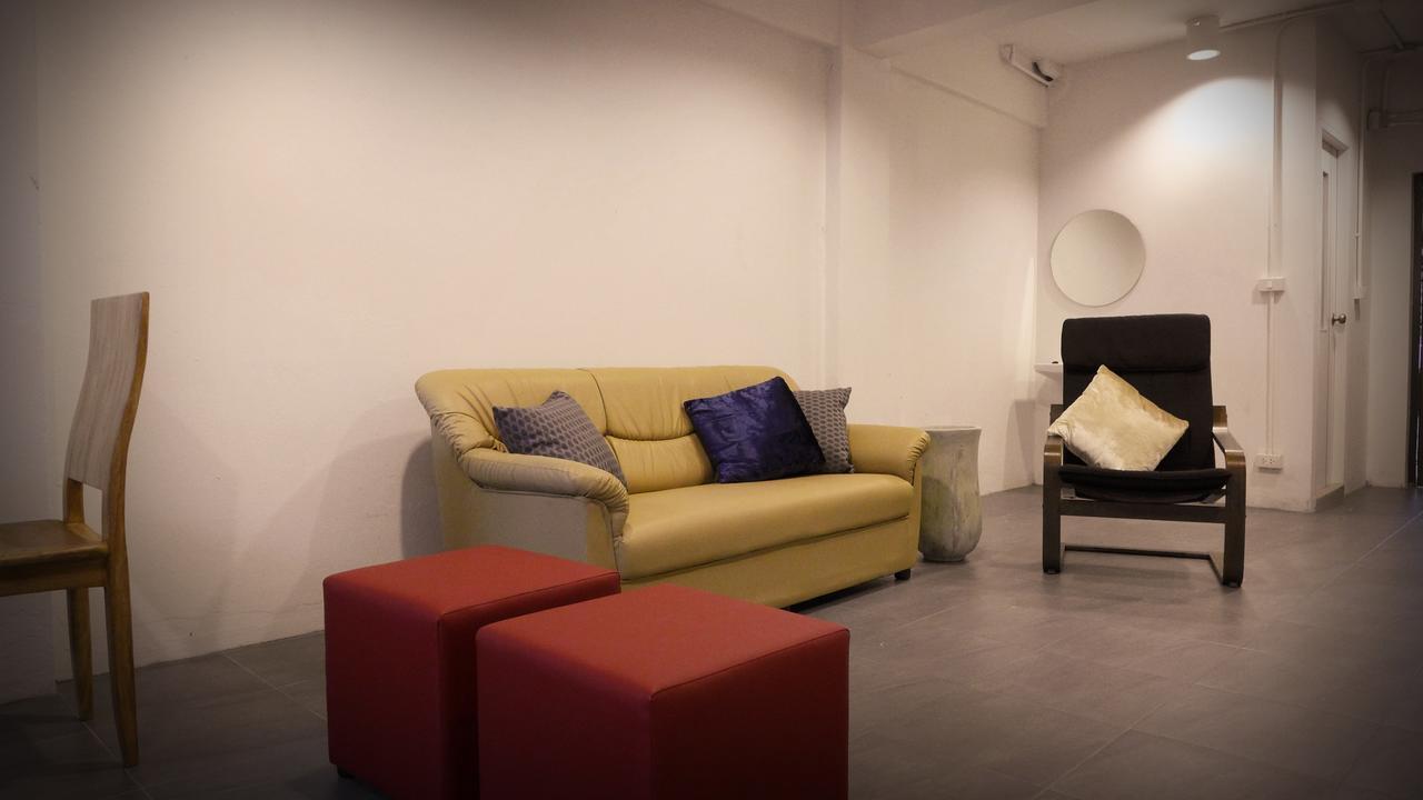 Phresh Hostel Bangkok Esterno foto