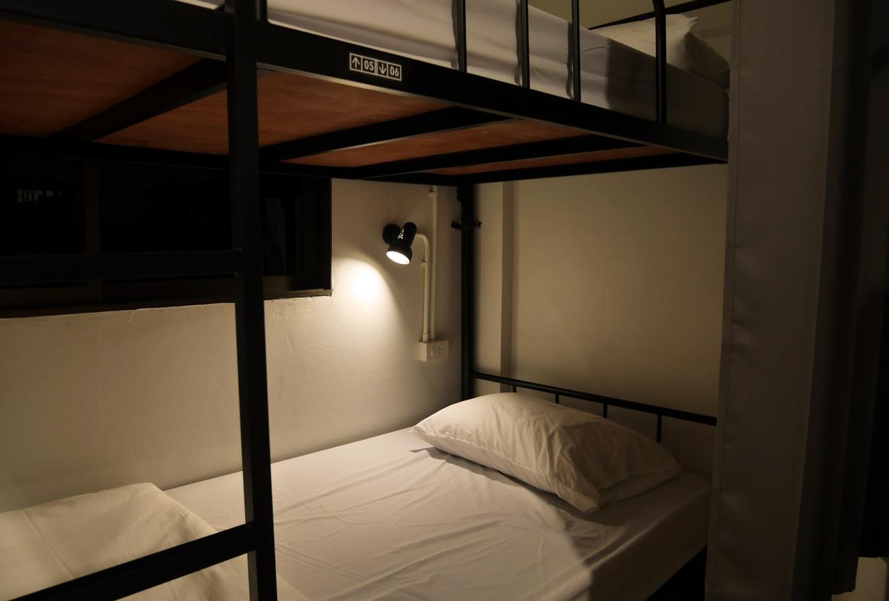 Phresh Hostel Bangkok Esterno foto