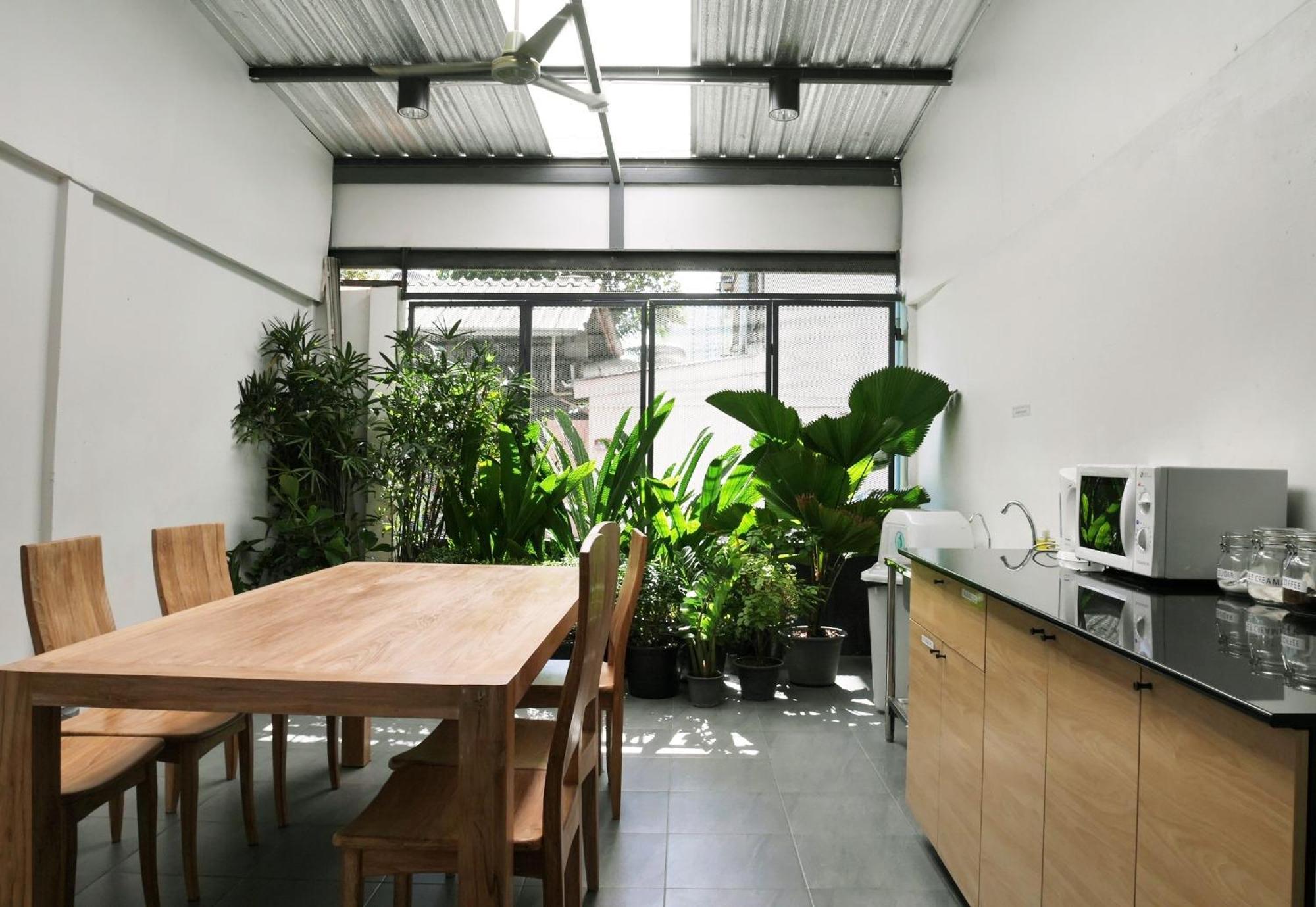 Phresh Hostel Bangkok Esterno foto